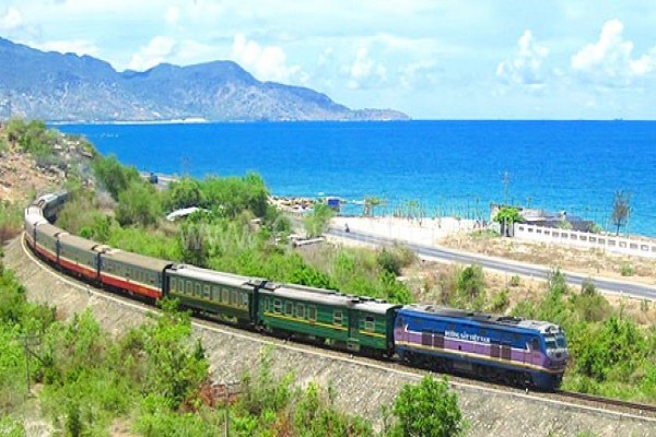 Dịch vụ vận chuyển hàng hóa đi TpHCM bằng đường sắt